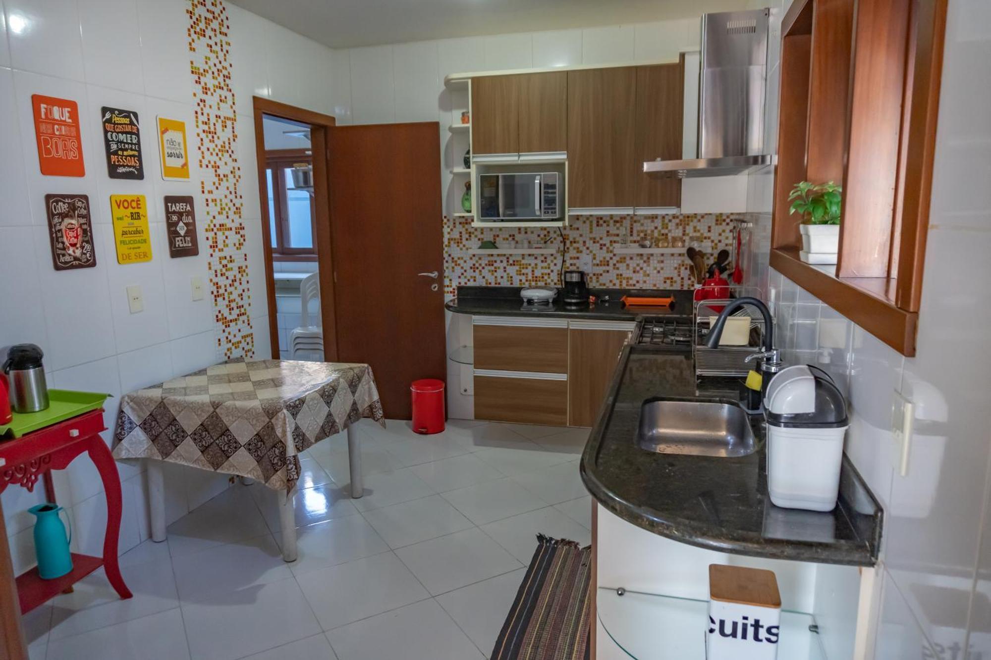 Vila Linda Casa Com Piscina Em Interlagos Vila Velha Es Exteriér fotografie